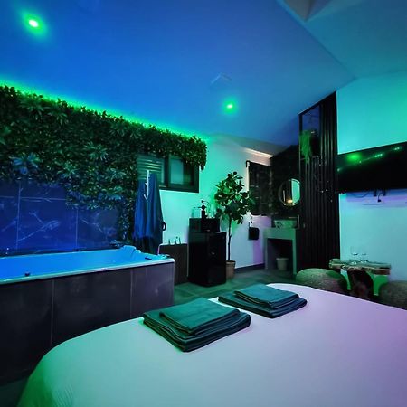 La Jungle Room Rognac Ngoại thất bức ảnh