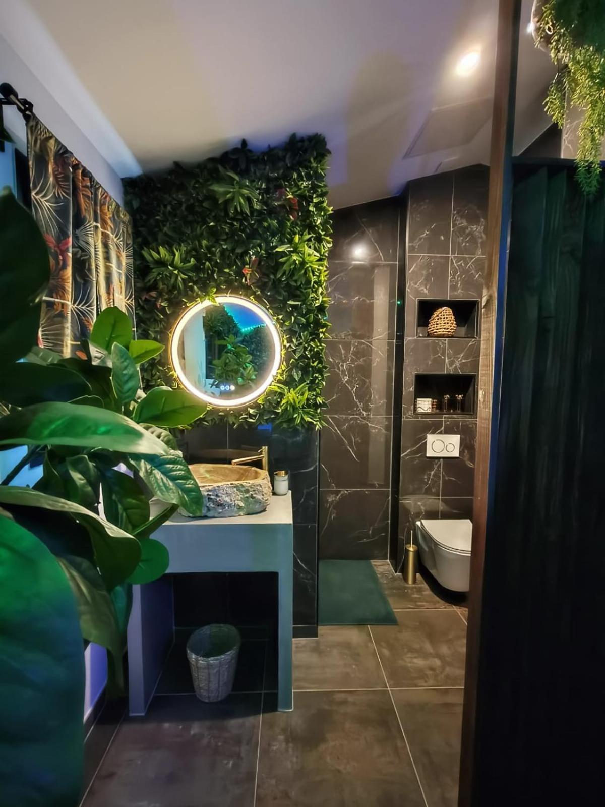 La Jungle Room Rognac Ngoại thất bức ảnh